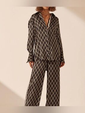 SHONA JOY SILK PRINTED BUTTON DOWN BLOUSE